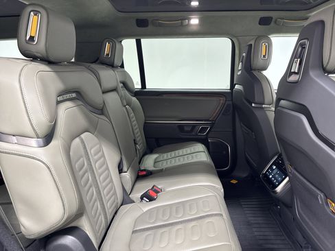 Used 2023 Rivian R1S Adventure AWD/4WD image 23