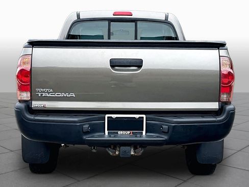 Used 2012 Toyota Tacoma 4x4 Regular Cab image 5