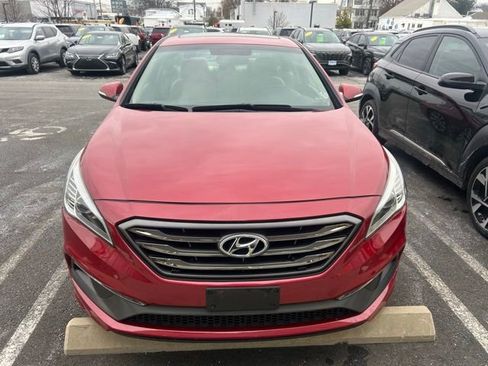 Used 2017 Hyundai Sonata Limited image 1