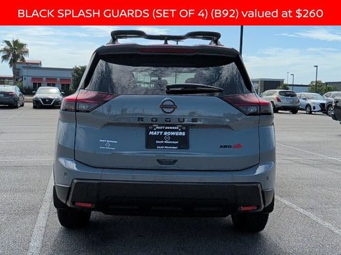 Used 2026 Nissan Rogue SV AWD/4WD image 4