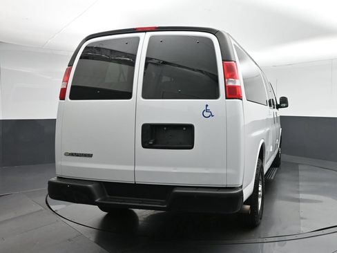 Used 2023 Chevrolet Express 3500 LS RWD image 6