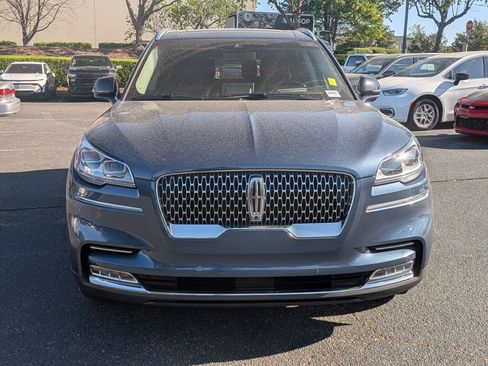 Used 2020 Lincoln Aviator Reserve w/ Equipment Group 202A AWD/4WD image 2