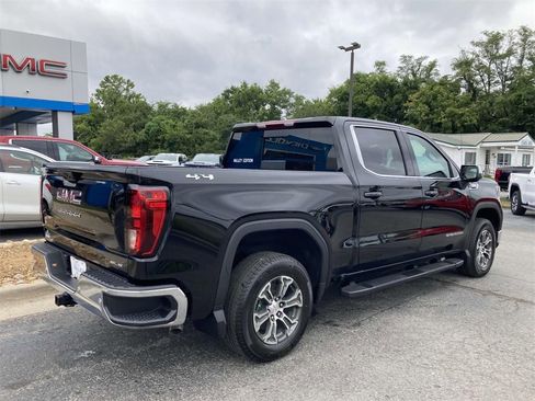 New 2026 GMC Sierra 1500 SLE w/ Preferred Package image 4