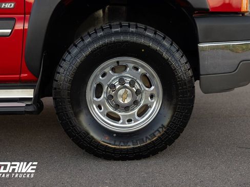 Used 2004 Chevrolet Silverado 2500 LS w/ Skid Plate Package image 8