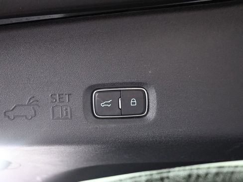 Used 2025 Ford Expedition Platinum w/ Driver's Package AWD/4WD image 10