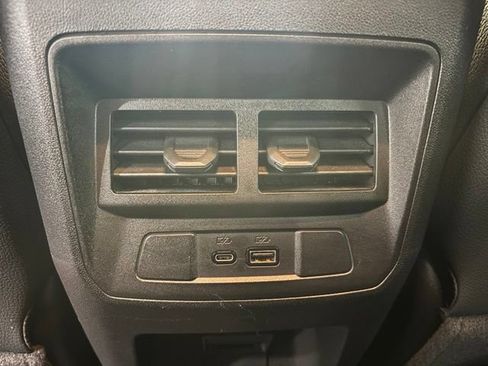 Used 2024 GMC Canyon Denali AWD/4WD image 10