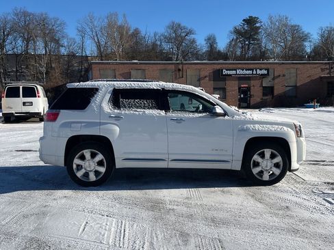 Used 2015 GMC Terrain Denali image 3