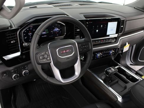 New 2026 GMC Sierra 1500 SLT w/ SLT Premium Plus Package AWD/4WD image 9