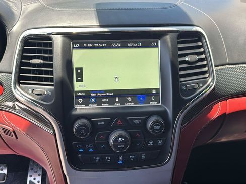 Used 2018 Jeep Grand Cherokee Trackhawk AWD/4WD image 15