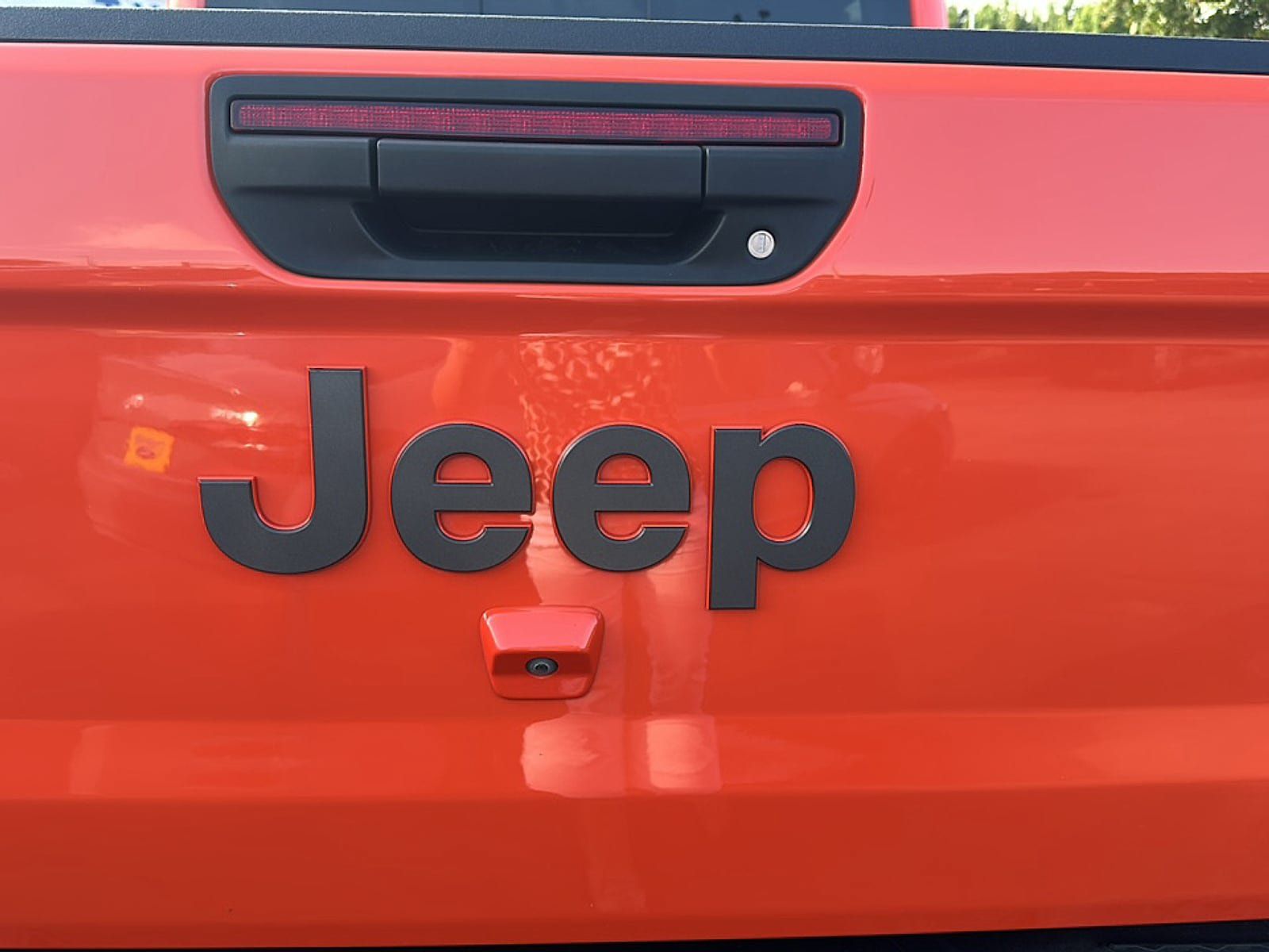 Used 2023 Jeep Gladiator Mojave w/ Cold Weather Group AWD/4WD image 28