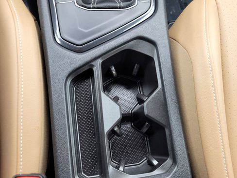 Certified 2023 Volkswagen Tiguan SE FWD image 24