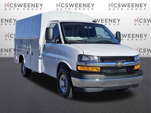 New 2025 Chevrolet Express 3500 Work Van w/ Power Convenience Package image 7