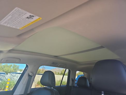 Used 2021 Volkswagen Atlas SE w/ Panoramic Sunroof Package image 33