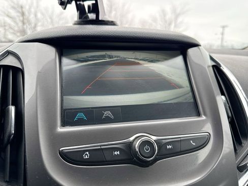 Used 2017 Chevrolet Cruze LT w/ Convenience Package image 15