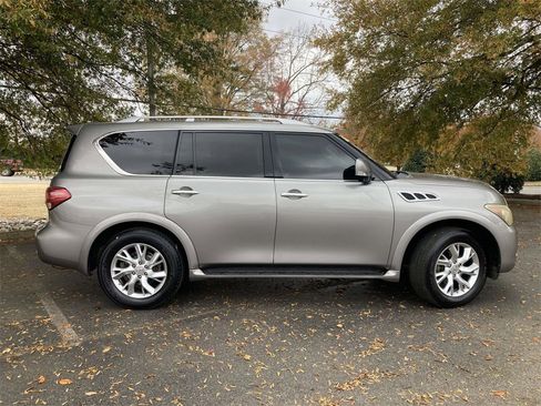 Used 2011 INFINITI QX56 2WD image 2