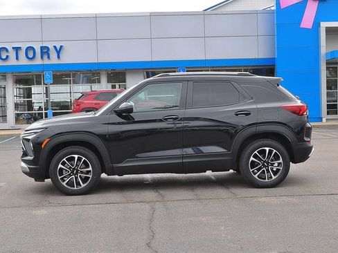 Used 2024 Chevrolet TrailBlazer LT AWD/4WD image 6