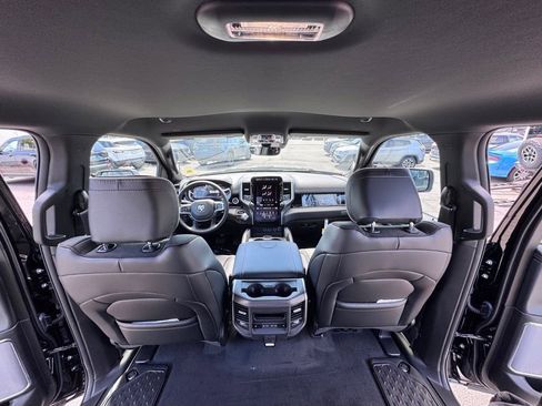 New 2026 RAM 1500 Laramie AWD/4WD image 21