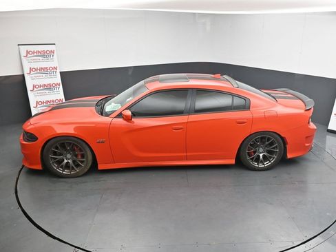 Used 2016 Dodge Charger SRT w/ Harman/Kardon Audio Group image 13
