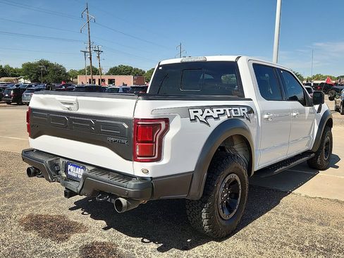 Used 2018 Ford F150 Raptor w/ Equipment Group 802A Luxury AWD/4WD image 3