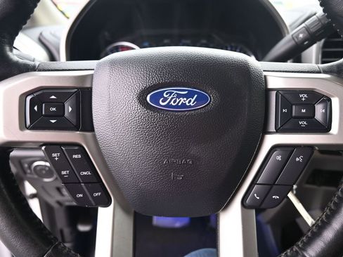 Used 2020 Ford F350 Lariat w/ Lariat Value Package image 31