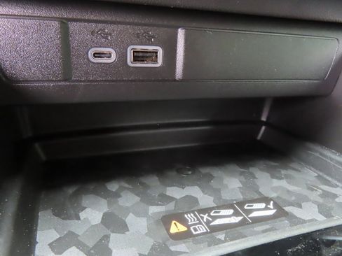 New 2025 Chevrolet Colorado Trail Boss image 9