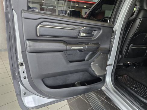 Used 2019 RAM 1500 Limited AWD/4WD image 10