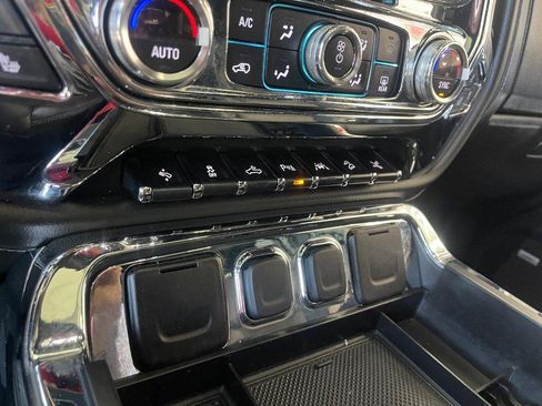 Used 2018 GMC Sierra 1500 Denali w/ Denali Ultimate Package AWD/4WD image 29