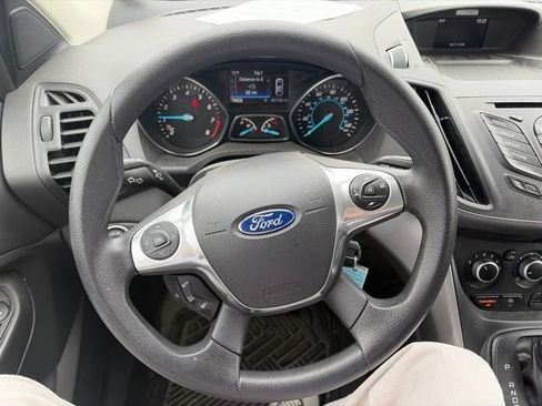 Used 2016 Ford Escape SE FWD image 12