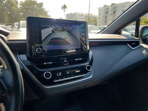 Used 2022 Toyota Corolla SE image 21