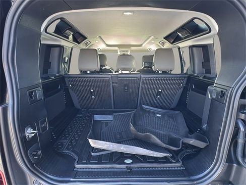 Used 2025 Land Rover Defender 110 S image 25