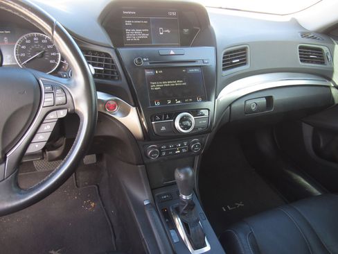 Used 2021 Acura ILX w/ Premium Package image 13