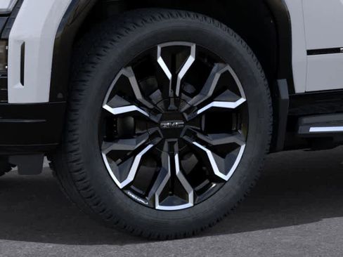 New 2025 GMC Sierra EV Denali image 9