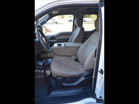 Used 2018 Ford F150 XLT w/ Max Trailer Tow Package image 14