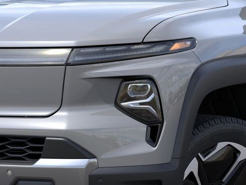 New 2026 Chevrolet Silverado EV LT image 10