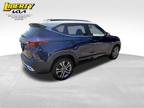 Used 2023 Kia Seltos S AWD/4WD image 7