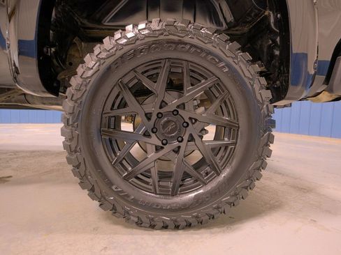 Used 2025 Chevrolet Silverado 1500 RST w/ Convenience Package II image 42