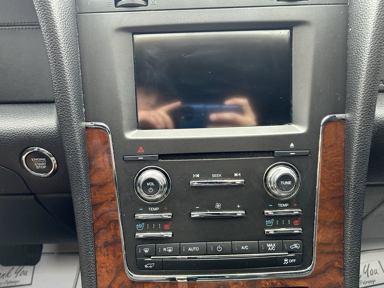 Used 2016 Lincoln Navigator L Select RWD image 23
