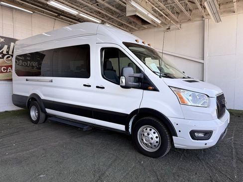 Used 2021 Ford Transit 350 XLT image 5