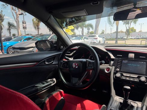 Used 2019 Honda Civic Type R image 24