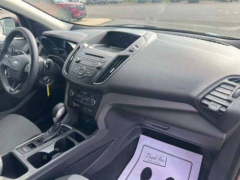 Used 2018 Ford Escape SE image 11