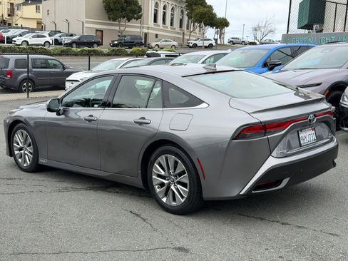 Used 2023 Toyota Mirai XLE w/ Advanced Technology Package image 7