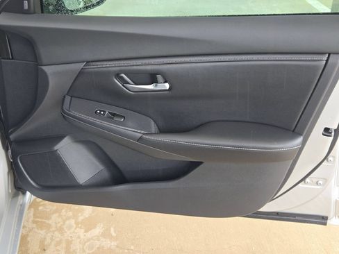 Used 2020 Nissan Sentra SV w/ Trunk Package FWD image 28