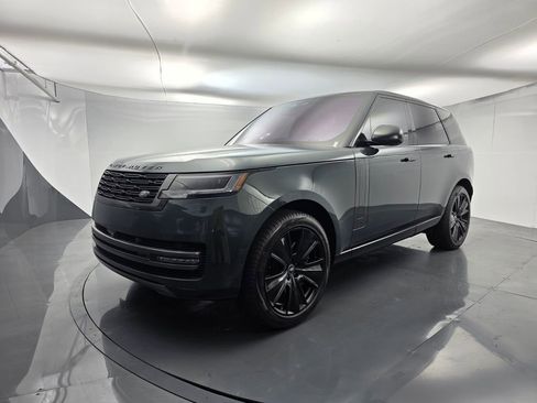Used 2023 Land Rover Range Rover SE image 8