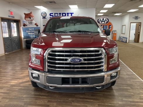 Used 2015 Ford F150 XLT w/ Equipment Group 302A Luxury image 3