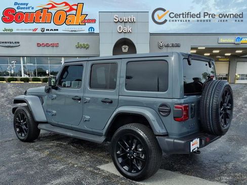 Certified 2025 Jeep Wrangler Unlimited Sahara AWD/4WD image 4