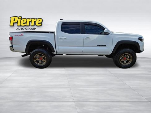 Used 2023 Toyota Tacoma TRD Off-Road w/ Black Out Package (TMS) AWD/4WD image 6