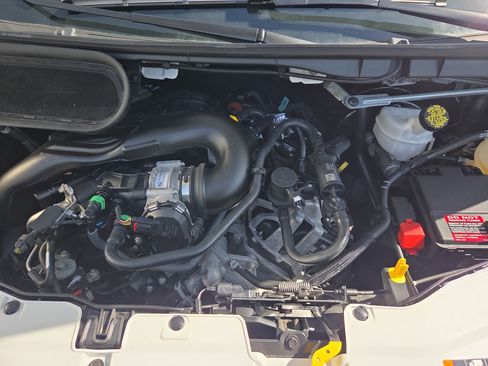 Used 2024 Ford Transit 250 Low Roof w/ Exterior Upgrade Package image 19