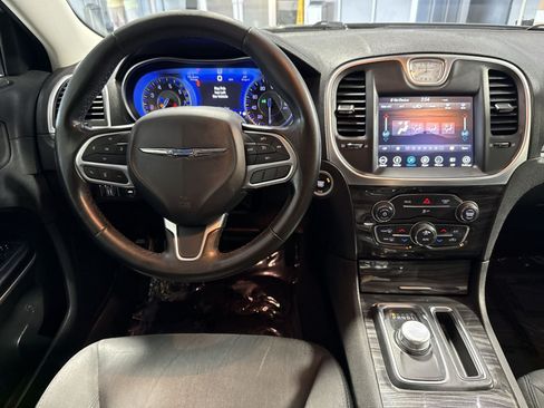 Used 2019 Chrysler 300 Touring w/ Sport Appearance Package RWD image 24