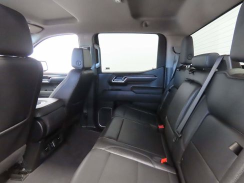 Used 2025 GMC Sierra 1500 SLT image 20