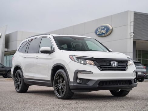 Used 2022 Honda Pilot Special Edition image 1